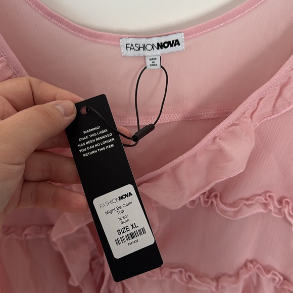 Cute pink top - Picture 2 of 3